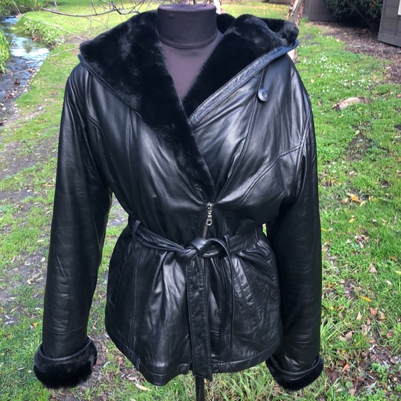 Wilsons Leather Jackets & Blazers - Gorgeous Wilson’s Leather Furry Jacket